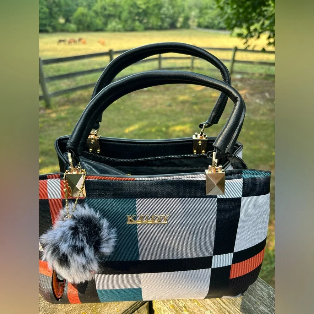 SHEIN small plaid purse very cute and colorful zippered pocket on exterior back